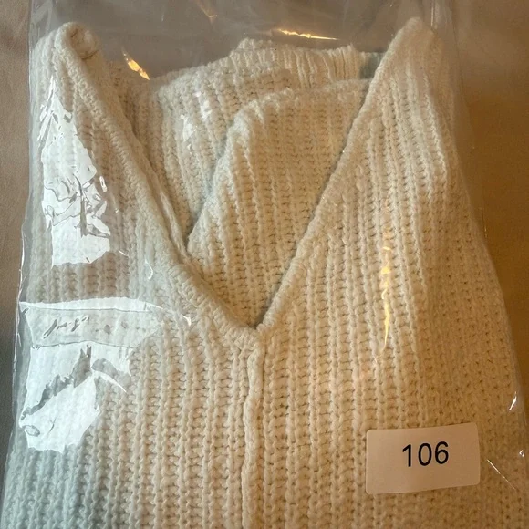 Hippie Rose Cream V-Neck Sweater - Picture 8 of 8